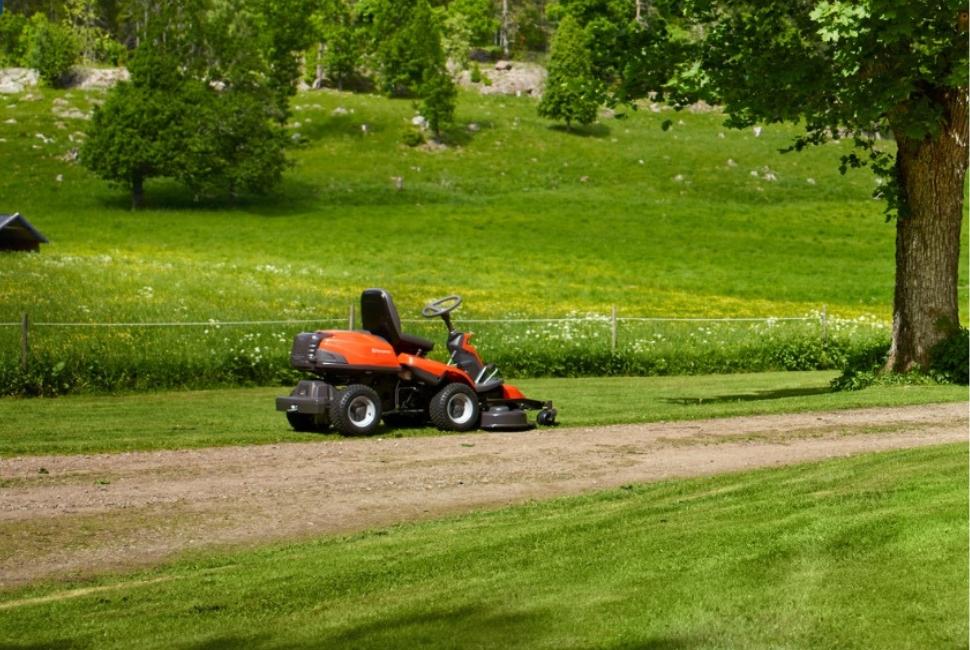 Fűnyíró traktor előnyei