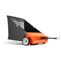 Fűnyírótraktorhoz Sweeper/fűgyűjtő 44"  vontatott 586636501