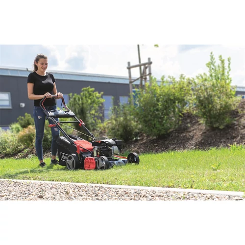 Scheppach MS150-46 E benzinmotoros önjáró fűnyíró kinti3