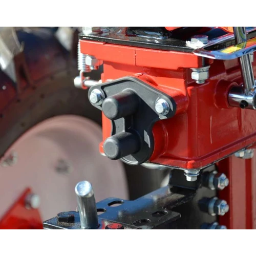 Kapálógép Hecht 7100 208cm3  5,5le Hecht Motor