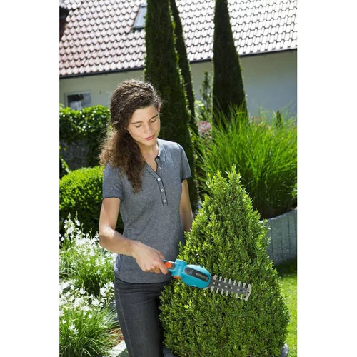 Fű és buxus nyíró Gardena akkus Comfort Cut 9888-20