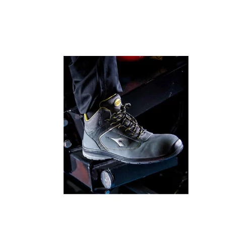 VÉDŐCIPŐ 41 DIADORA UTILITY D-BLITZ LOW S3 SRC kép 3