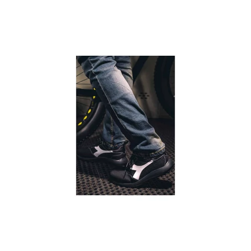 VÉDŐCIPŐ 40 DIADORA D LOW PRO S3 SRC HROESD 701.173532 C2541 kép 2