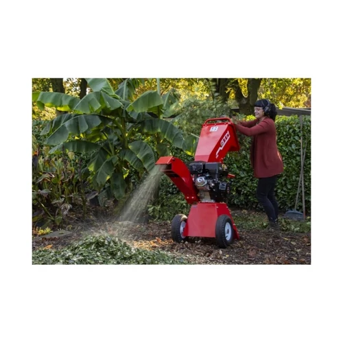 KOMPOSZTÁLÓ-ÁGAPRÍTÓ GTM PROFESSIONAL GTS750 270CM3 MAX:7CM kép 2