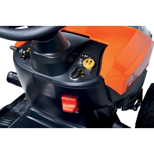 Fűnyírótraktor gyűjtős Oleomac 92R/16K hidro hajtás kép 6
