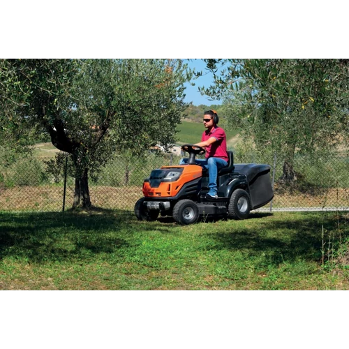 Fűnyírótraktor gyűjtős Oleomac 92R/16K hidro hajtás kép 10