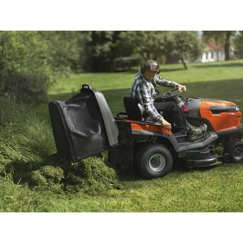 Fűnyírótraktor Gyűjtős Husqvarna TC220T kép 4