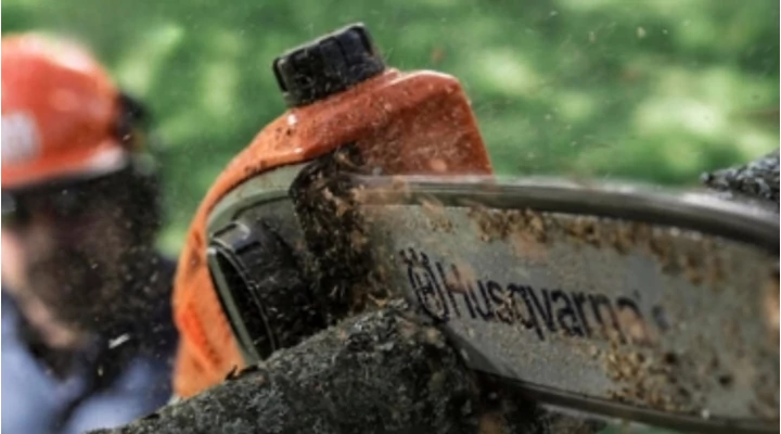 Hogyan segítenek a Husqvarna láncfűrészek a professzionális munkában?